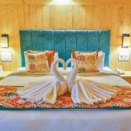 Bamboo Saa Resort & Spa - אודייפור מראה חיצוני תמונה